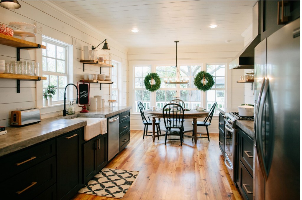 Get the look: Fixer Upper B&B Farmhouse Kitchen - House of Hargrove