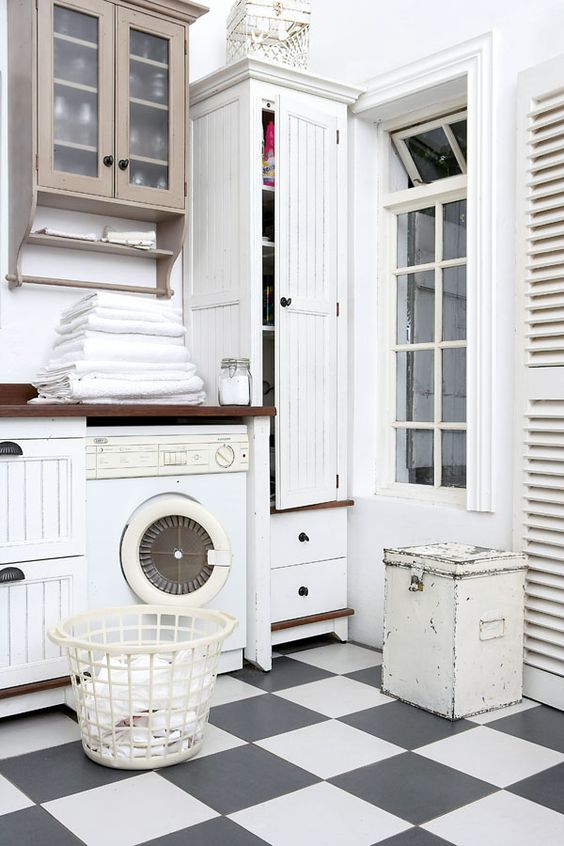 Checker Floor laundry room