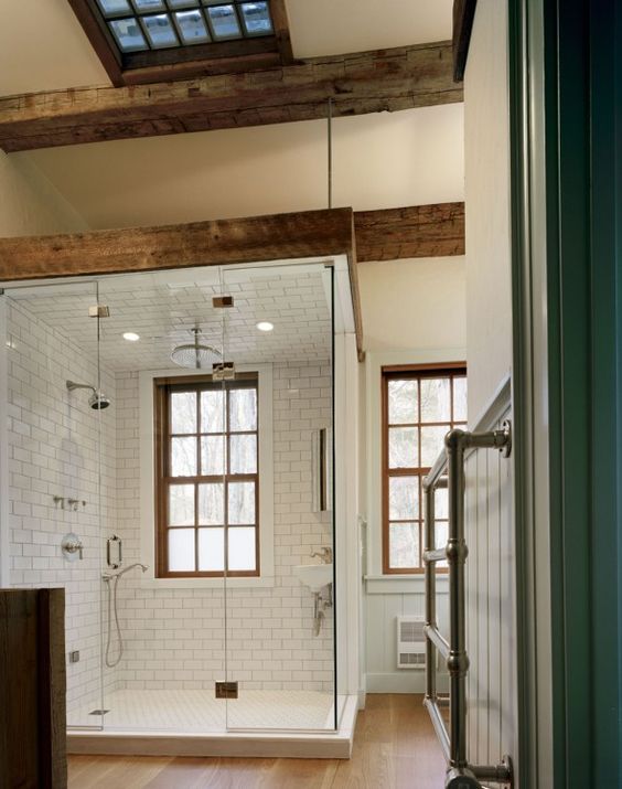 Farmhouse Bathrooms (21)