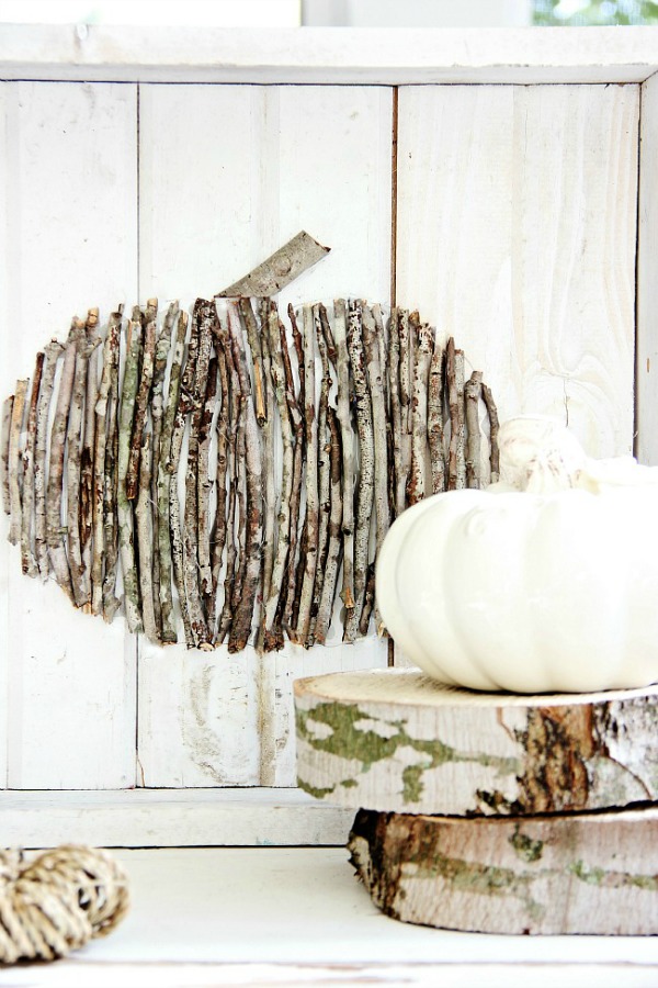 DIY Wood Stick Pumpkin Backdrop, Decorating with Pumpkins 