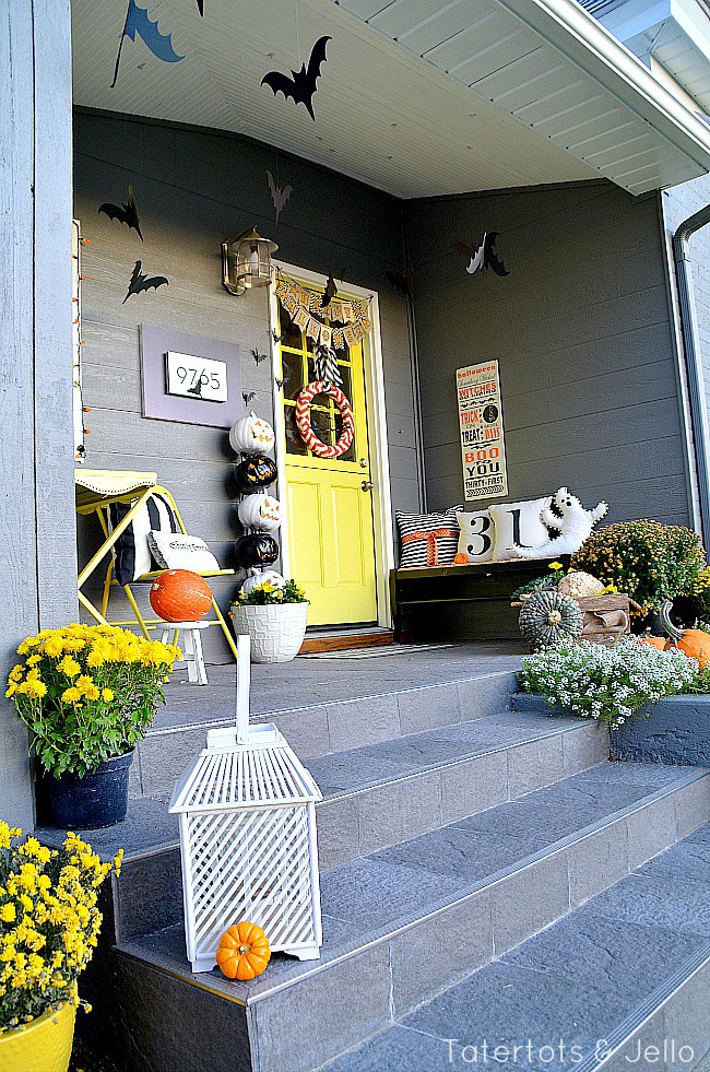 Tatertots and Jello, Halloween Front Porches via House of Hargrove