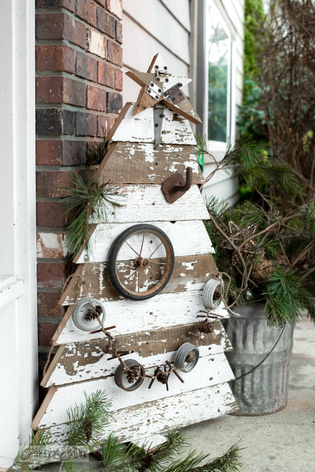 Funky Junky Interiors, Christmas Porches via House of Hargrove
