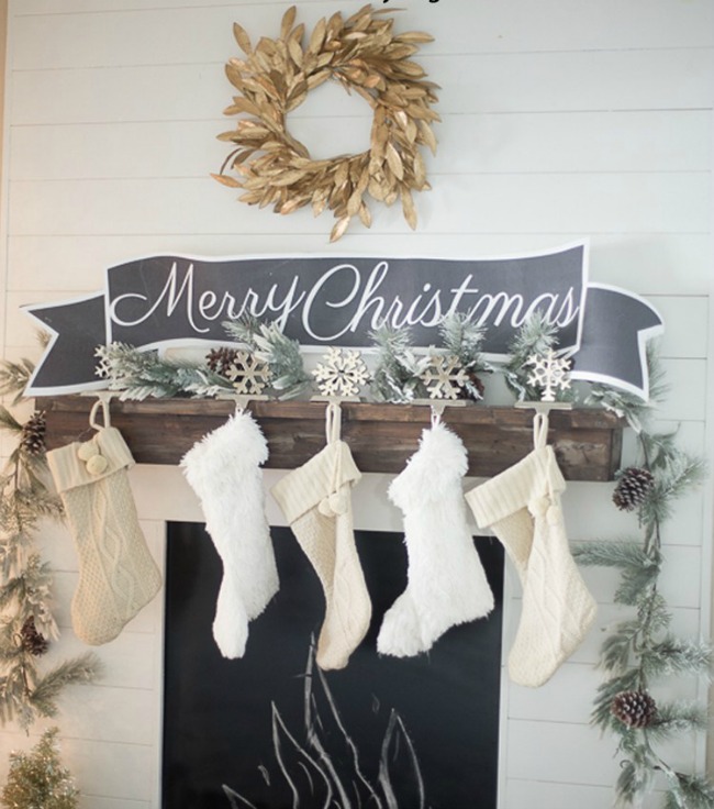 Merry Christmas Banner, Christmas Printables via House of Hargrove