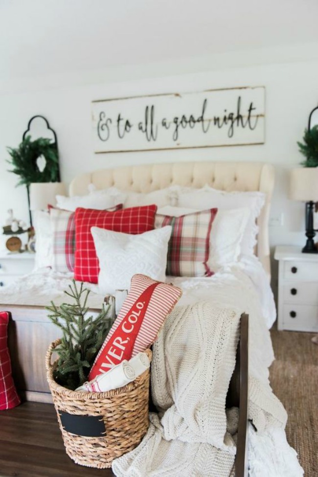 Christmas Bedroom, Christmas Inspiration via House of Hargrove