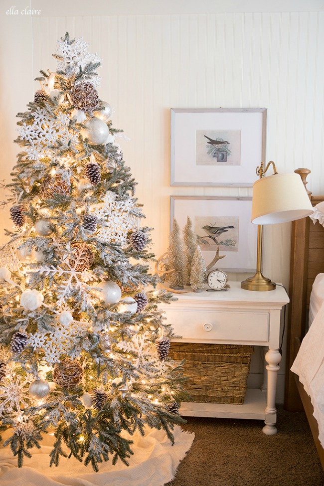 Ella Claire, Gorgeous Christmas Trees via House of Hargrove