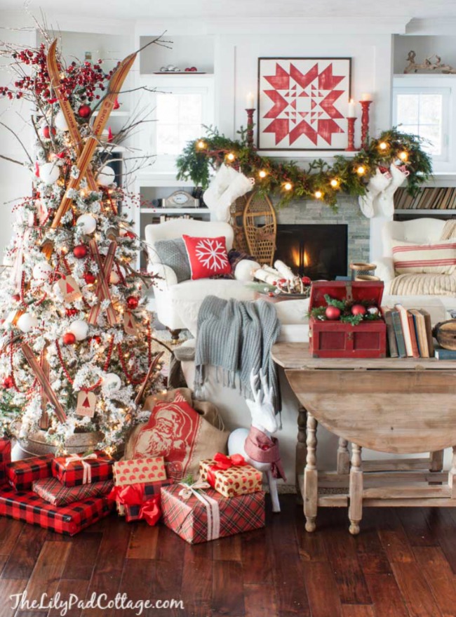 The Lily Pad Cottage, Gorgeous Christmas Trees via House of Hargrove