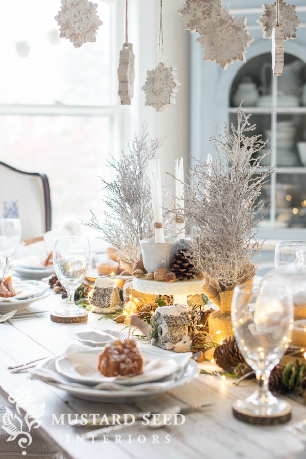 Miss Mustard Seed, Christmas Tablescapes / Party Ideas via House of Hargrove