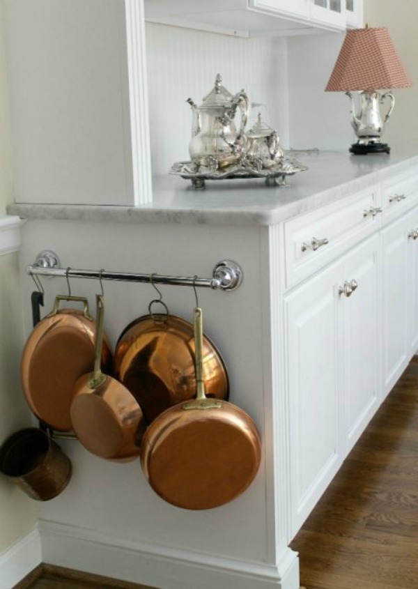 The 2 Seasons, Organizing Tips and Tricks via House of Hargrove