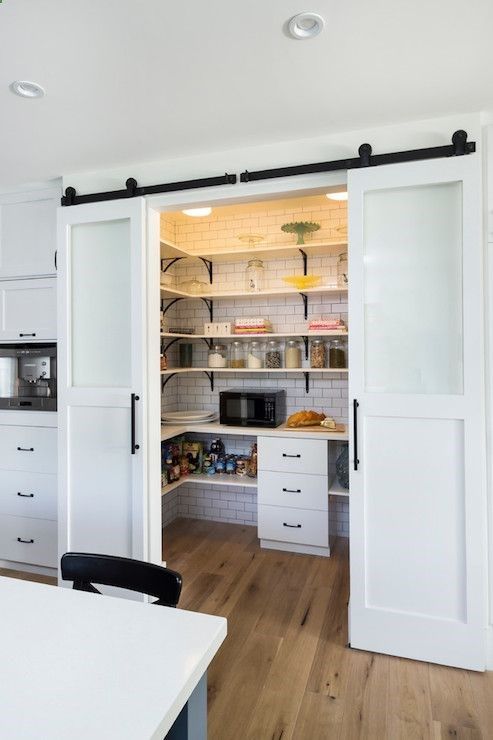 Check out these amazing pantries and butler's pantries for tons of inspiration and great ideas!