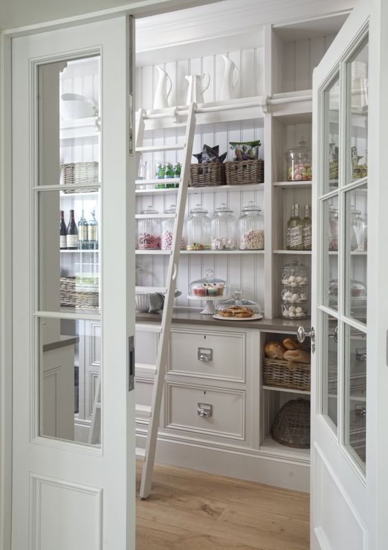 The Most Beautiful Pantries & Butler's Pantries. Full of great ideas.