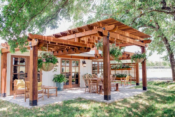 Fixer Upper, Beautiful Outdoor Spaces