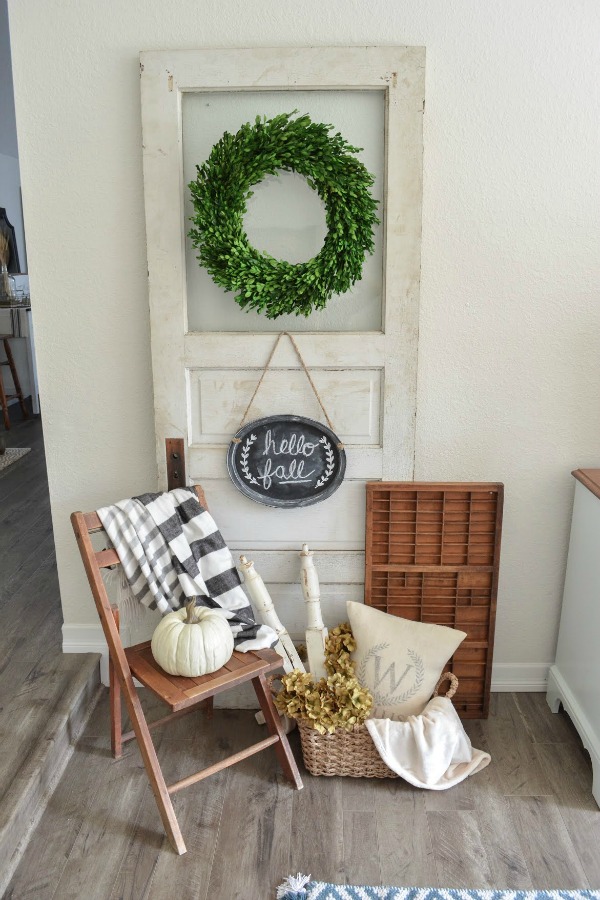 Fall in love with some of these Neutral Fall Decor Inspiration!