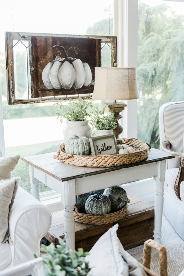 Fall in love with some of these Neutral Fall Decor Inspiration!