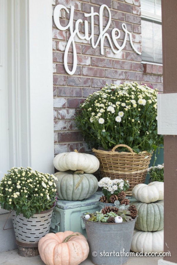 Get your front porch ready for fall with some amazing Fall Front Porch Inspiration!