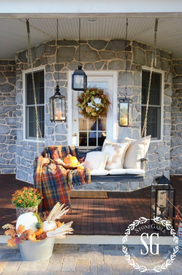 Get your front porch ready for fall with some amazing Fall Front Porch Inspiration!