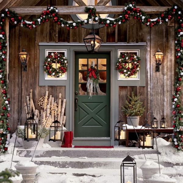 There is no shortage of major inspiration here for those amazing Christmas Front Porches!