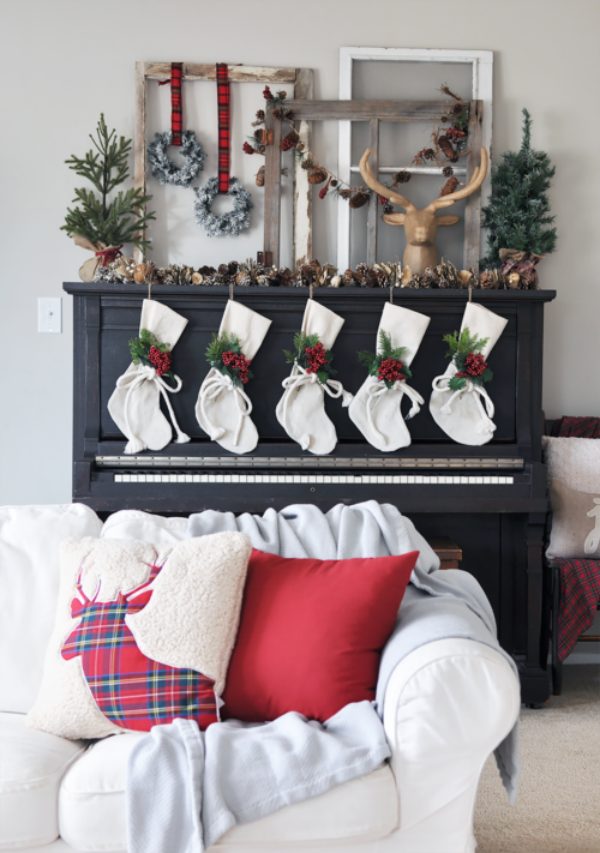 Farmhouse Christmas Decor Ideas - House of Hargrove