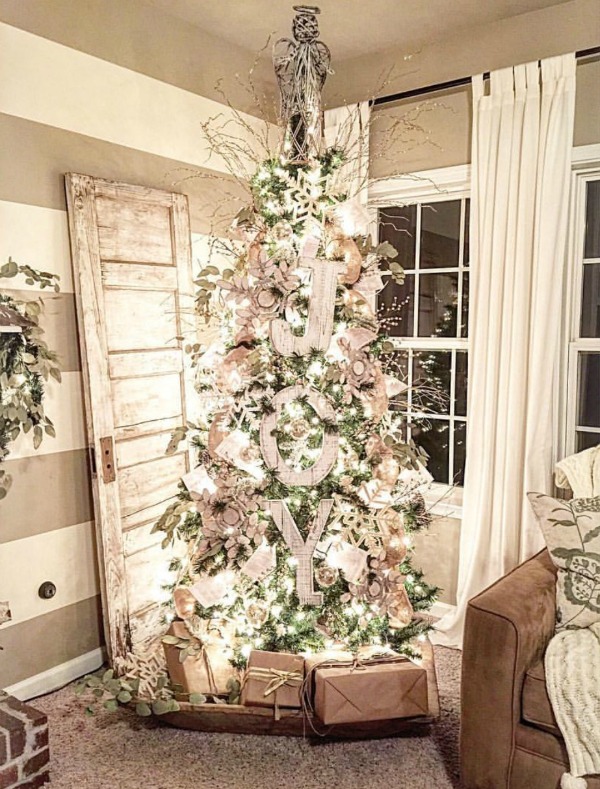 Check out our blog for some ideas of Fabulous Farmhouse Christmas Decor!